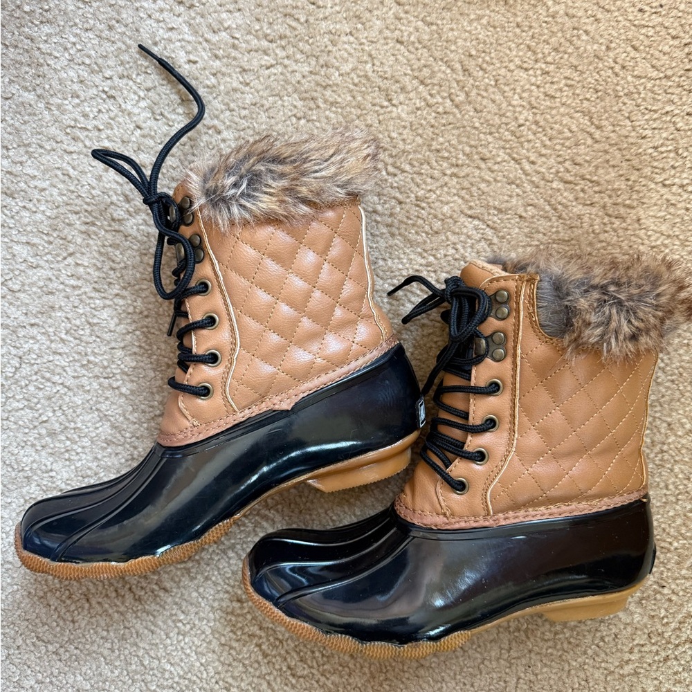 Women’s Tan and Black Quilted Faux-Fur Duck Boots - Rubber Sole